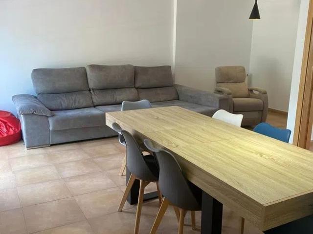 Alquiler de chalet adosado en Sta Mª de Benquerencia