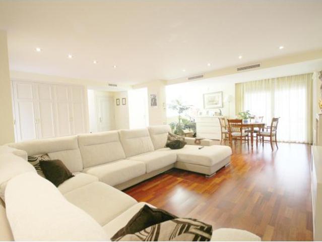 ALQUILER DE CHALET ALTO STANDING EN ZONA LAS AMÉRICAS