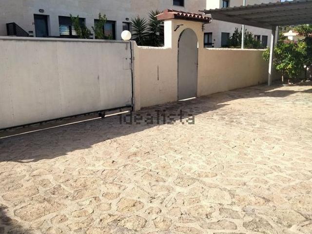 Alquiler de chalet pareado en Urbanización Canuta, 25