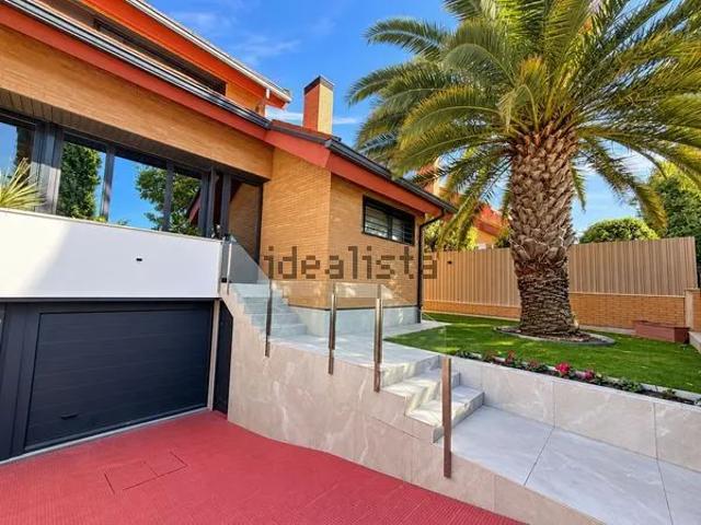 Alquiler de chalet pareado en Avenida Monte Segovia