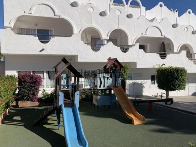 Alquiler de chalet pareado en Avenida Alpandeire, 1