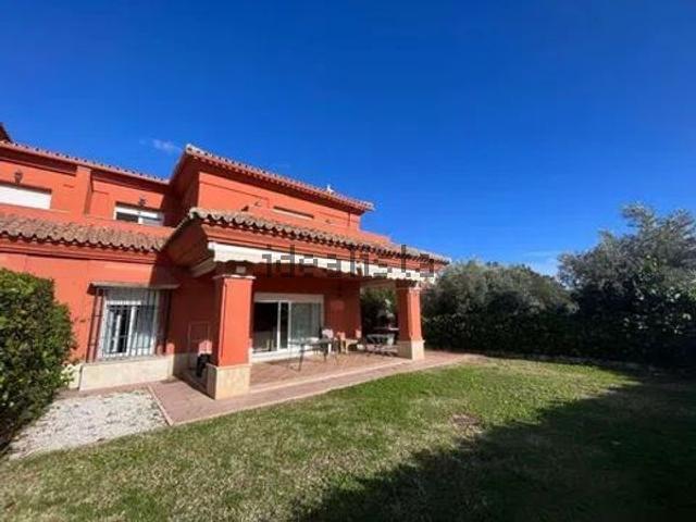 Alquiler de chalet pareado en Avenida Santa Clara Golf, 10