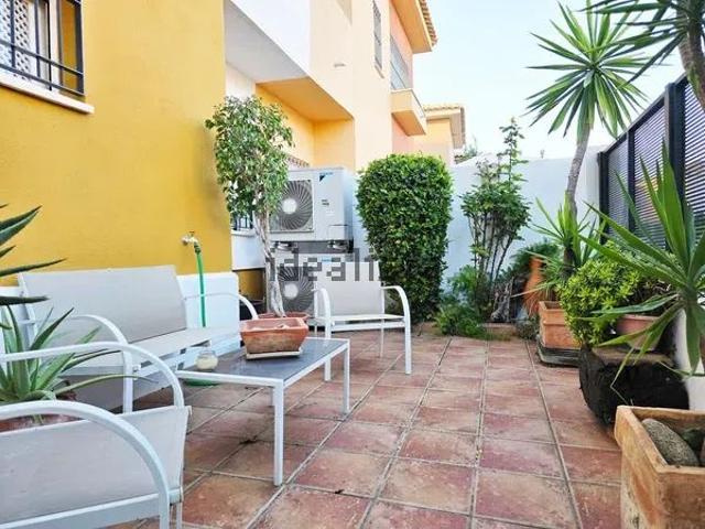 Alquiler de chalet pareado en Azahar, 36