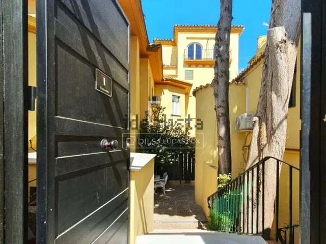 Alquiler de chalet pareado en Calle Damasco, 1