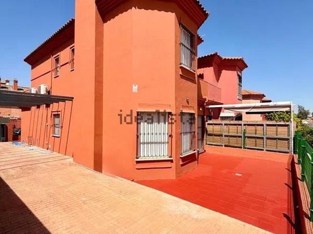 Alquiler de chalet pareado en Calle Emilio Muñoz, 19