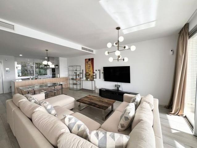 Alquiler de chalet pareado en Calle Islas Bermudas, 138