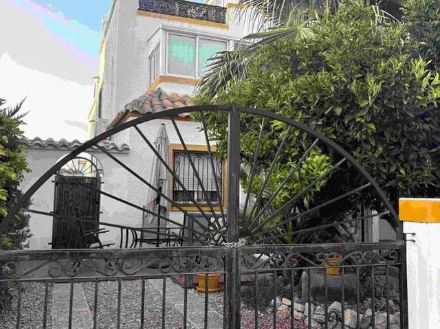 Alquiler de chalet pareado en Calle Lagunas de Ruidera, 412
