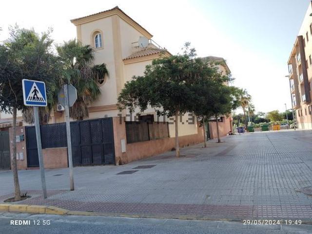 Alquiler de chalet pareado en Calle Leopoldo Alas 'Clarín', 161