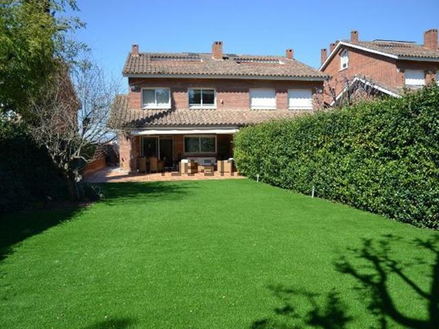 Alquiler de chalet pareado en Calle Mexic