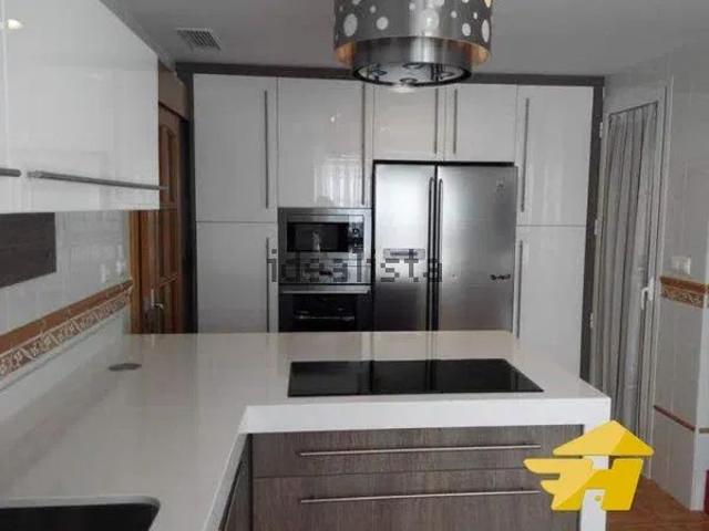 Alquiler de chalet pareado en Calle Pastora Pavon Cruz