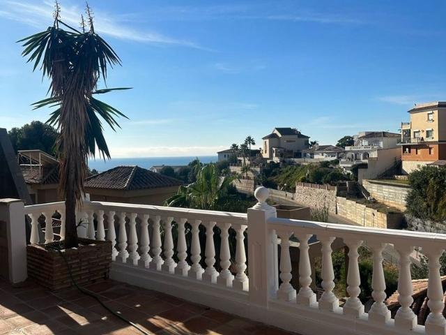 Alquiler de chalet pareado en Calle Pensamiento, 30