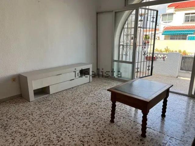 Alquiler de chalet pareado en Calle Rodrigo, 260