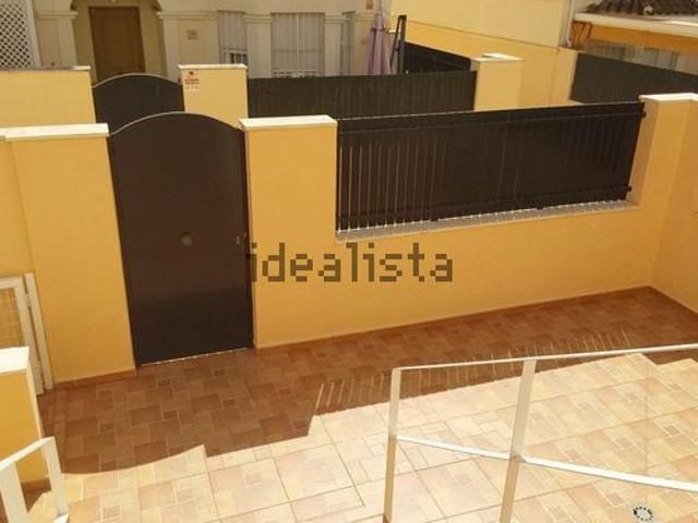 Alquiler de chalet pareado en Calle Rosa de Luxemburgo, 47