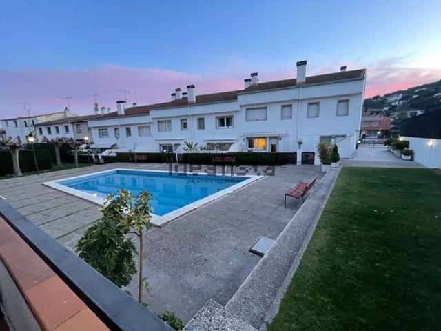 Alquiler de chalet pareado en Calle Sant Jordi, 30