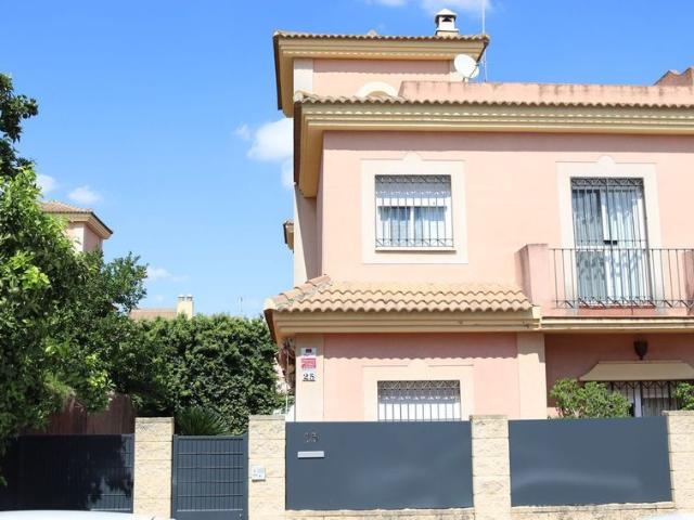 Alquiler de chalet pareado en Calle Sol, 1