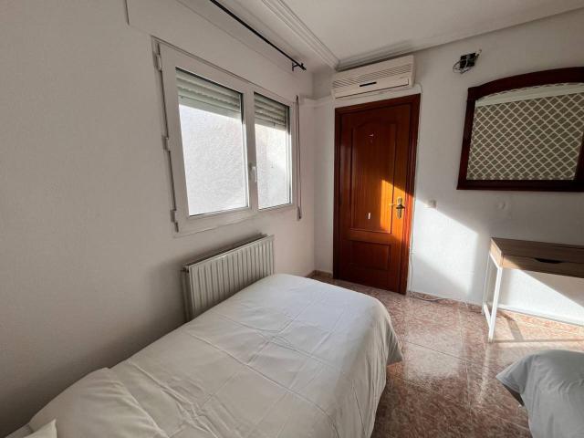 Alquiler de chalet pareado en Cañada Real, 52