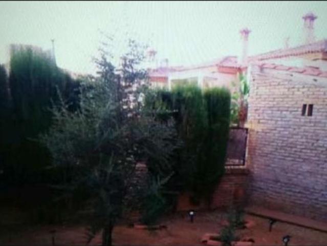 ALQUILER DE CHALET PAREADO EN CONDEQUINTO