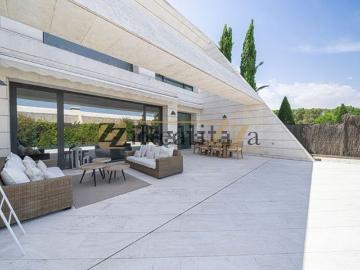 Paseo de la Finca, Urbanización Prado de Somosaguas, El Campamento, Pozuelo de Alarcón