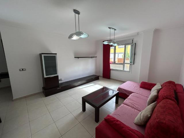 ¡Alquiler de Coqueto Piso de 2 Habitaciones en La Pardilla Telde!