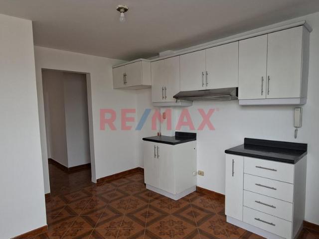 Alquiler De Departamento 113 Mts Con 3 Habitaciones En San Juan De Miraflores