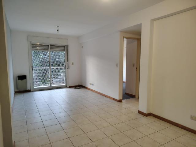 Alquiler de departamento 4 ambientes en San Isidro NO APTO MASCOTA ? 45m?