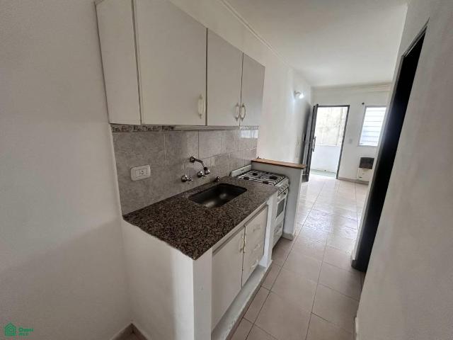 Alquiler de Departamento de 1 Dorm en La Plata