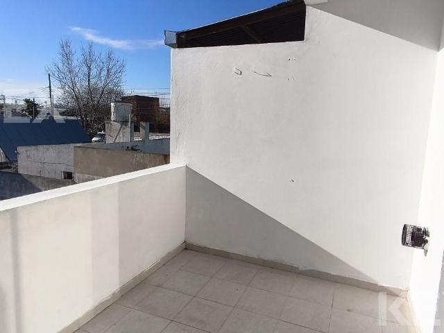 Alquiler de Departamento de 1 dormitorio/ mas un espacio para escritorio/ Cochera/Villa Elvira