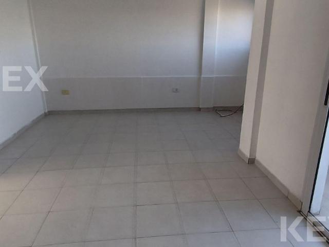 Alquiler de Departamento de 1 dormitorio/ mas un espacio para escritorio/ Cochera/Villa Elvira