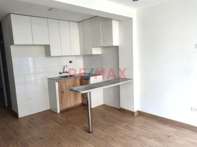 Alquiler De Departamento De 1 Habitación Con Ambiente Adicional – Los Olivos