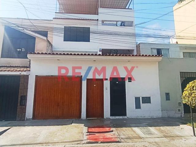 Alquiler De Departamento De 78 M² – 3 Dormitorios – Calle Malabrigo, Chorrillos 3Er Piso Cerca Upc Chorrillos