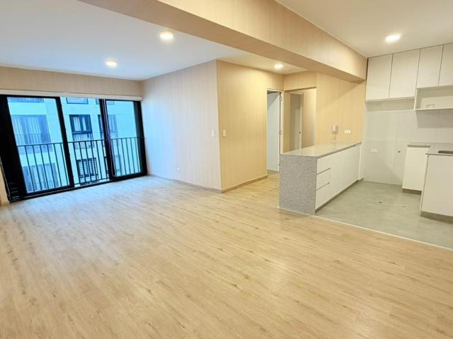 ALQUILER DE DEPARTAMENTO DE ESTRENO DE 100 M² FRENTE A PARQUE – SAN MIGUEL