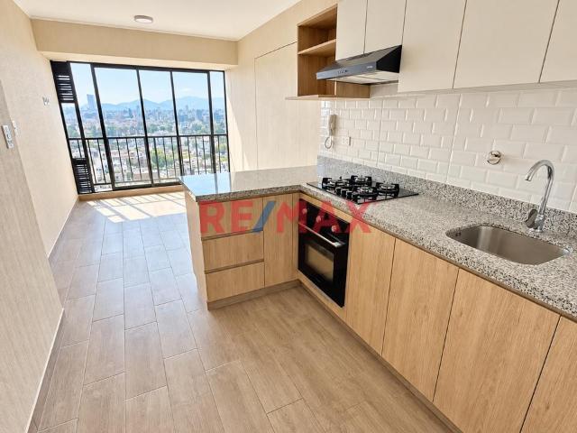 Alquiler De Departamento De Estreno En Surquillo | 2 Dormitorios, Al Lado Del Inen