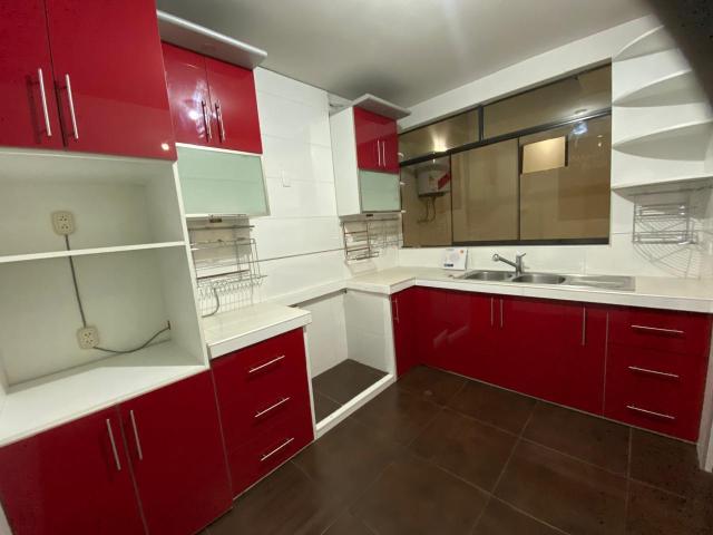 Alquiler de departamento en 1er piso 2 dorm surco