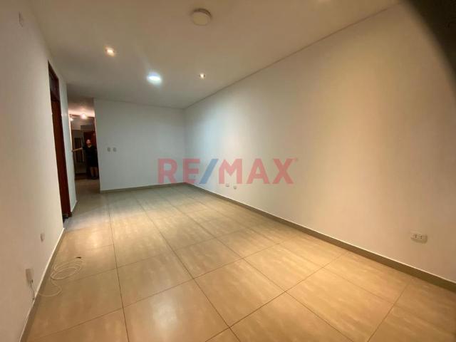 Alquiler De Departamento En 1Er Piso Con 2 Dorm. En Surco