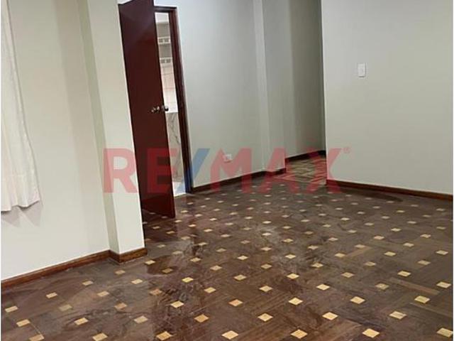 Alquiler De Departamento En La Molina – Seguridad Y Excelente Ubicación