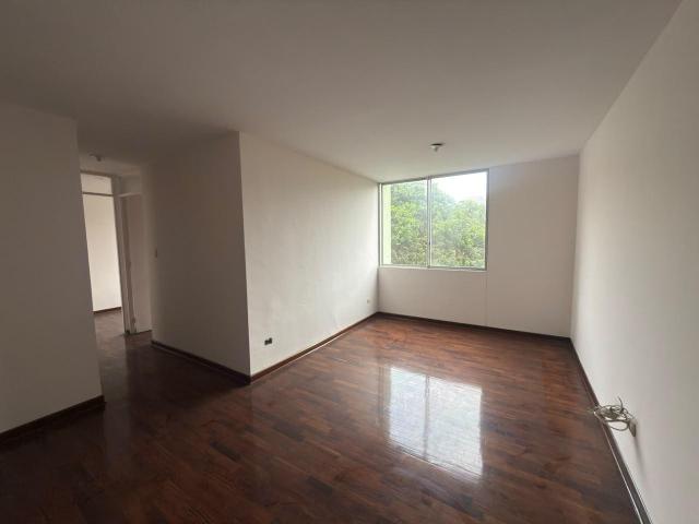 ALQUILER DE DEPARTAMENTO FRENTE A PARQUE EN CERCADO DE LIMA