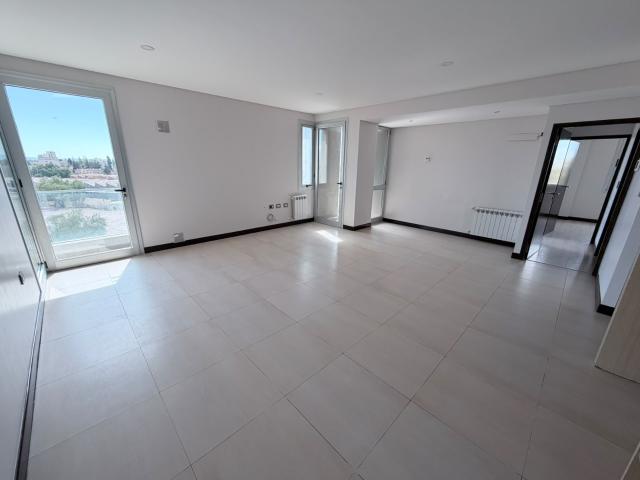 Alquiler de Departamento – Mitre 2001, Torre Delfina, Ciudad