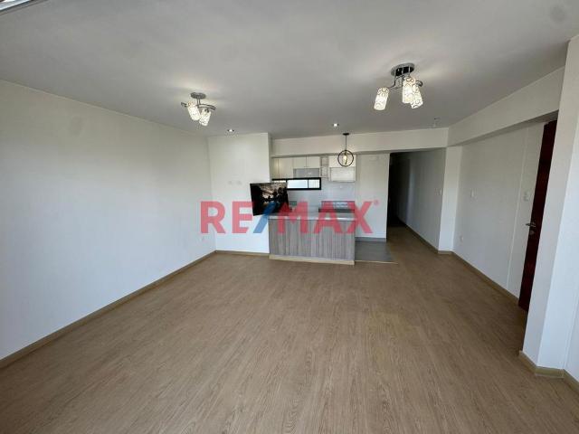 Alquiler De Departamento Semi Estreno En Cayma