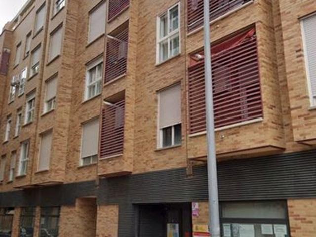 Alquiler de dúplex en Calle Carolina Coronado, 8