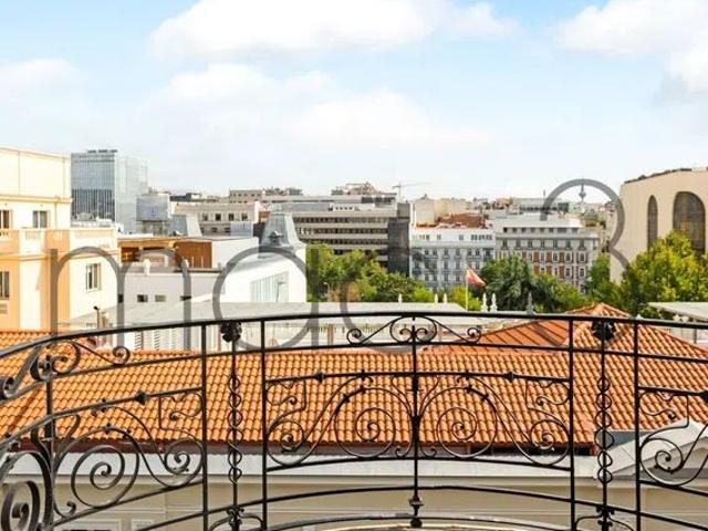 Alquiler de dúplex en Calle de Fortuny