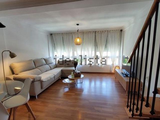 Alquiler de dúplex en Calle pintor justo ruiz luna, 2