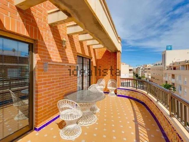 Alquiler de dúplex en Calle Ramón Gallud, 88