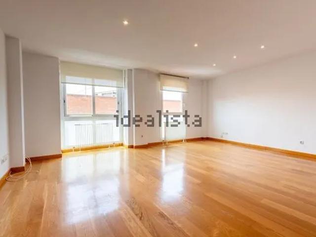 Alquiler de dúplex en Avenida de la Osa Mayor