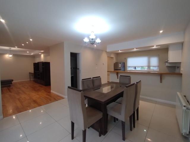 Alquiler de espectacular Casa 4 ambientes en
