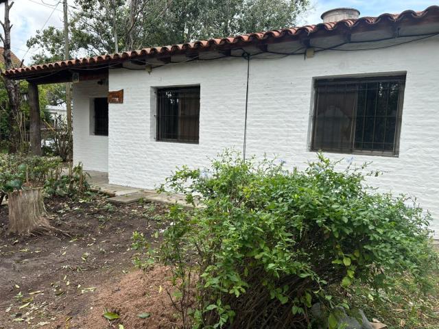 Alquiler de espectacular Casa 4 ambientes en Berazategui Ranelagh
