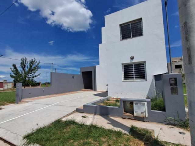 Alquiler de espectacular Casa 4 ambientes en Córdoba
