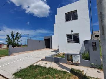 Alquiler de espectacular Casa 4 ambientes en Córdoba
