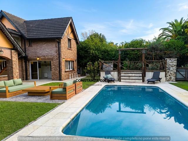 Alquiler de espectacular Casa 4 ambientes en Moreno