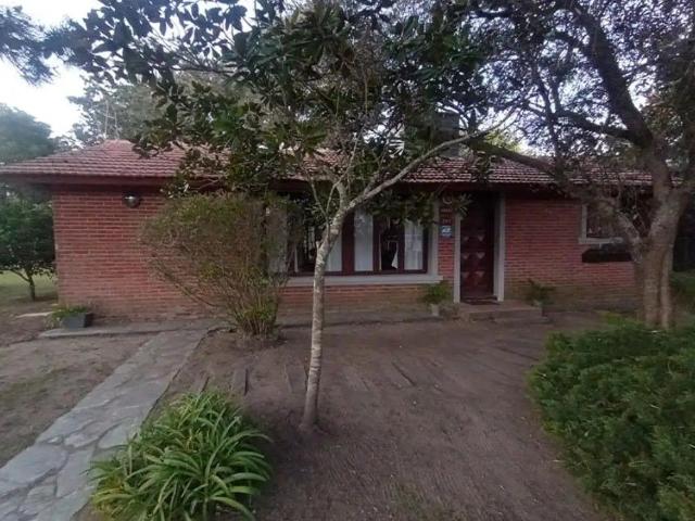 Alquiler de espectacular Casa 4 ambientes en Pinamar