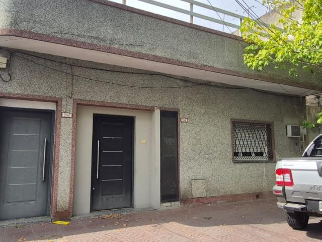 Alquiler de espectacular Casa 3 ambientes en Tres De Febrero Caseros